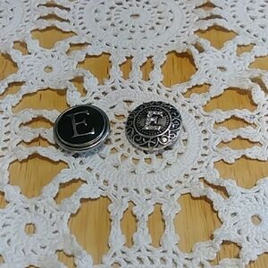 Snap Jewelry - Alphabet Initial Snap Buttons Letter E